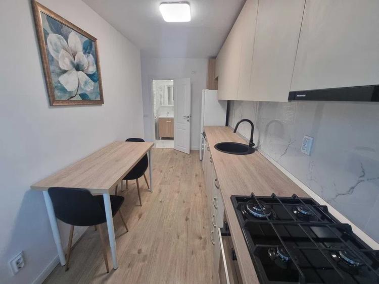 Unirii | 2 Camere | Renovat | Prox. Metrou |