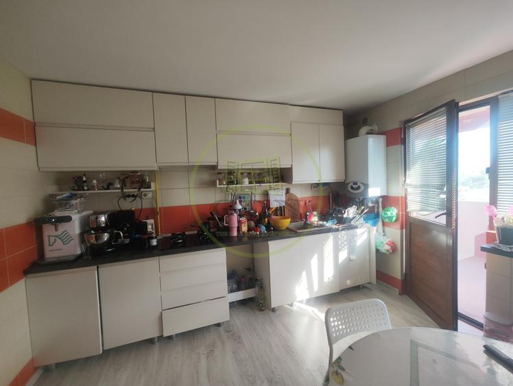Casa 6 camere, teren 400 mp, localitatea Braniste, com. Podari