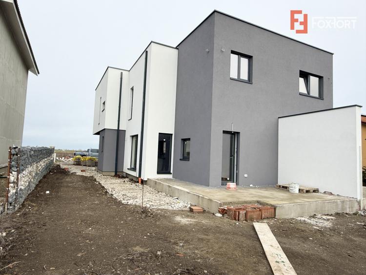 Duplex cu 4 camere de vanzare in Sacalaz, zona Exterior Nord