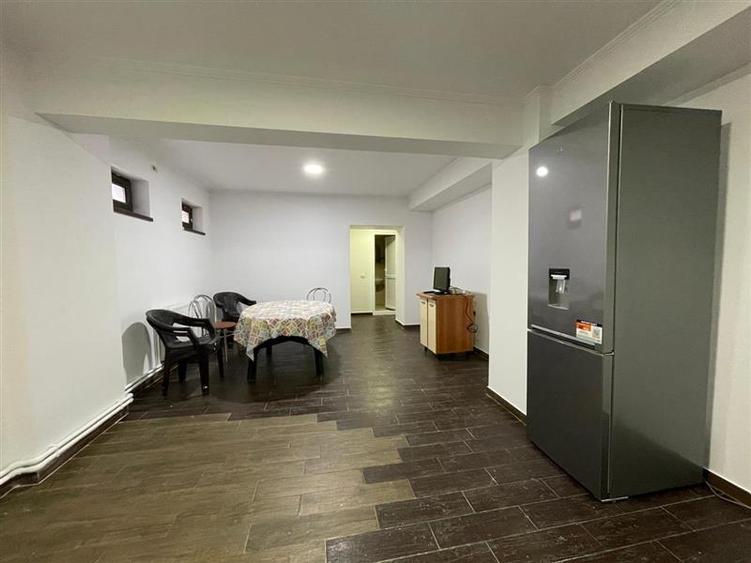Spatiu comercial de vanzare Zona E3