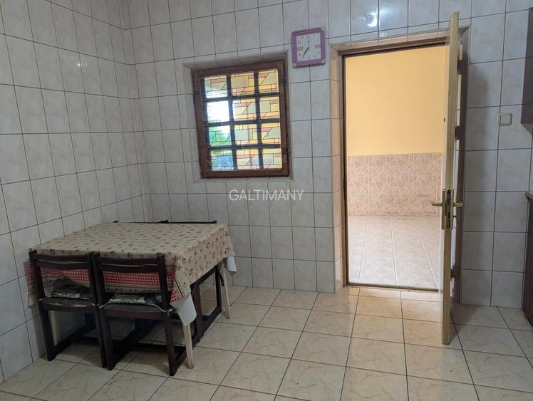 Oferta Vânzare vilă elegantă cu teren generos, situată aproape de București - 17