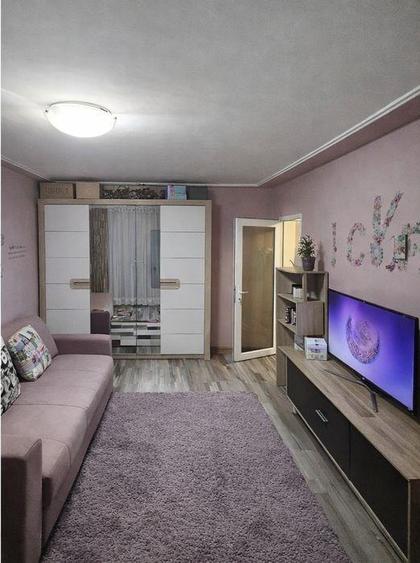 Apartament 2 camere decomandat, centrala proprie. Zona Uzina 2