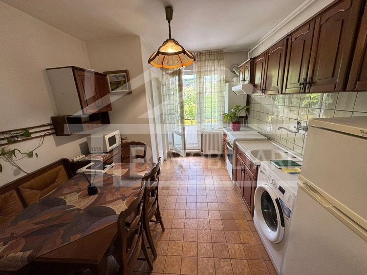 Apartament de 3 camere, 65mp, zona UMFST