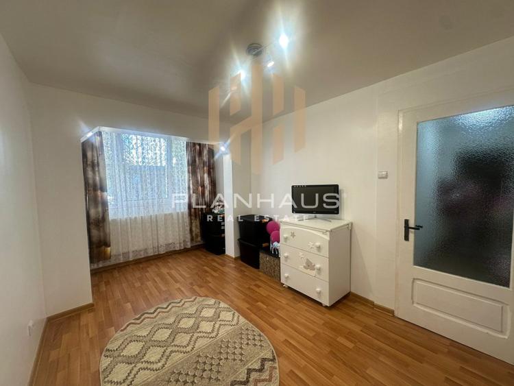 Apartament 4 camere,Vasile Alecsandri, zona Shopping Park, parter înalt