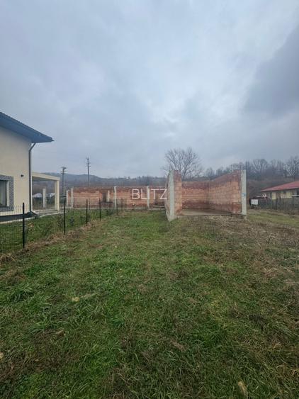 Casă la roșu în Tăuții Măgherăuș, teren 800 mp, acces triplu - 3