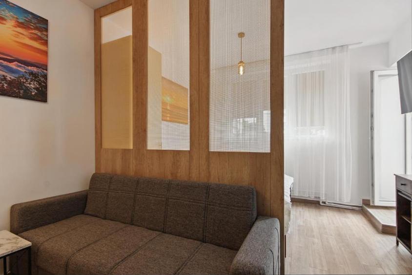 Apartament 2 camere+ office in vila in zona Victoriei-Basarab
