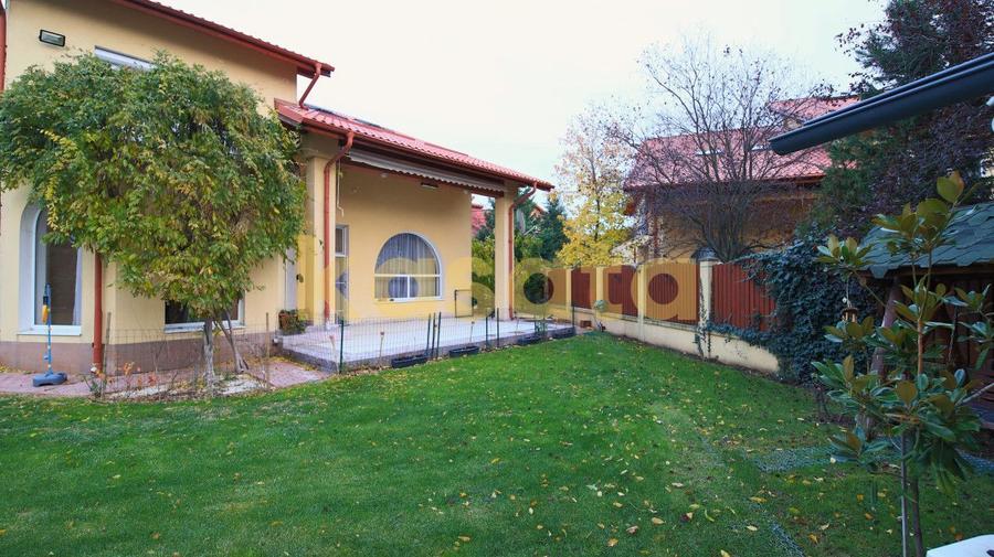 Vilă Individuală de vanzare cu teren de 1.000Mp. – Zona Jolie Ville
