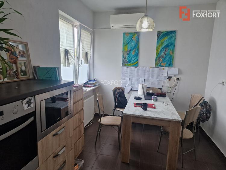 Duplex de vanzare cu 4 camere, cu teren de 303 mp, Ghiroda - 10