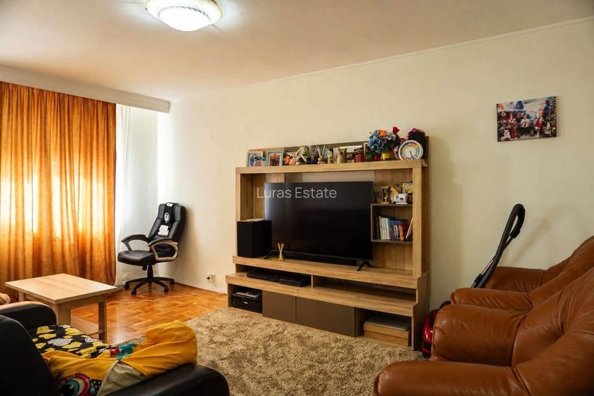 APARTAMENT 3 CAMERE | FALEZĂ NORD | ETAJ 2 - 12