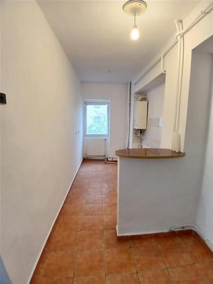 Apartament o camera decomandat- Rondul Vechi, Nicolina