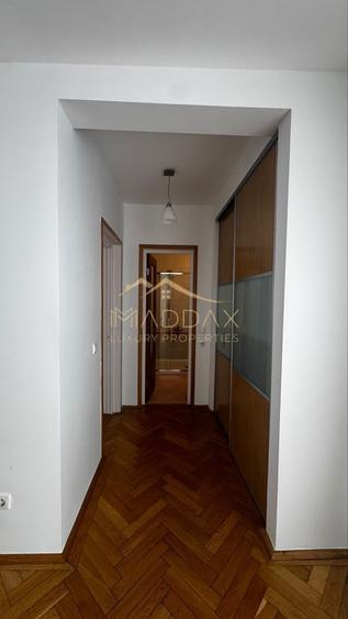 Inchiriere 3 camere/Parcare/106 mp/ Pet friendly