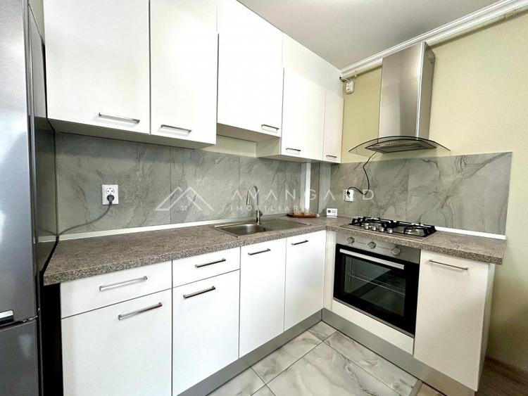 Apartament 2 camere, parcare, strada Cetății-Floresti