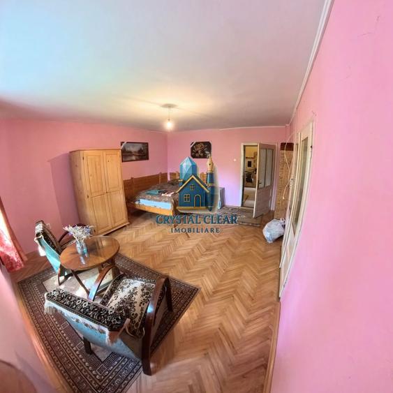 Casă 2 camere + teren 1700 mp - zona Platoul Cornești, str. Trebely