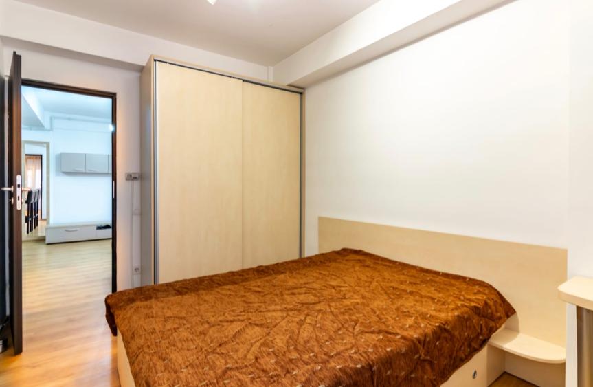 Apartament 3 camere de inchiriat Berceni loc de parcare