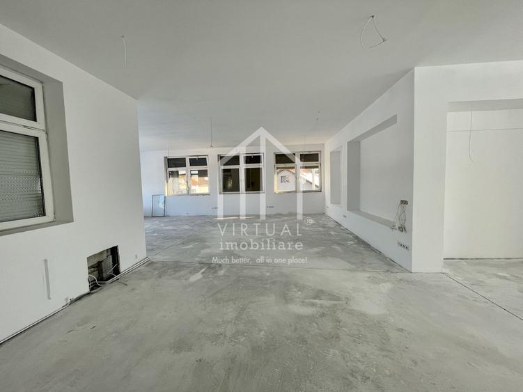 Spatiu comercial cu 8 camere, 5 bai, terasa - zona Centrala