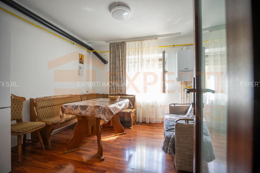 Apartament 2 camere de vânzare în zona Pod Butelii - Blocul SR - 9