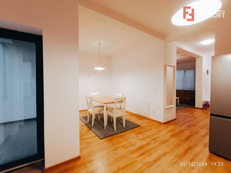 Casa tip triplex cu priveliste de vis in Giroc - V7245