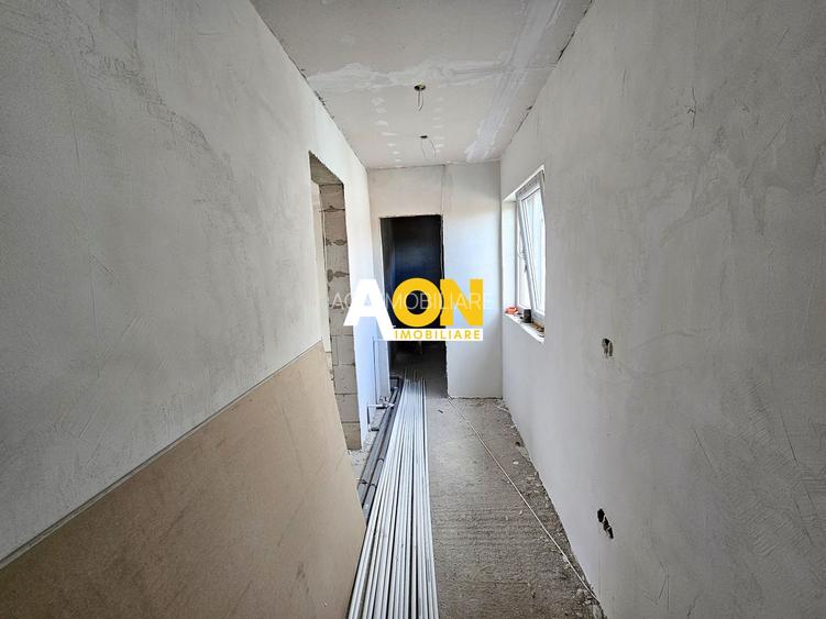 Casa 12 camere, pretabila ca pensiune sau pentru apartamentare - 2