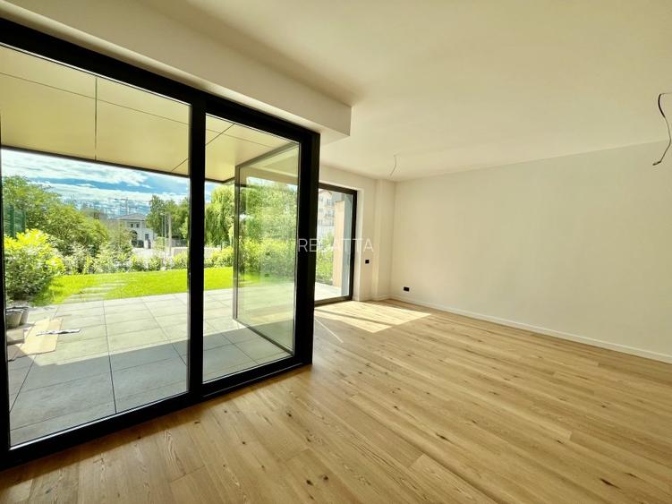 Vila noua finalizata, S+P+2, 6 camere,331mp, Pipera, parcare subterana 2 masini - 22