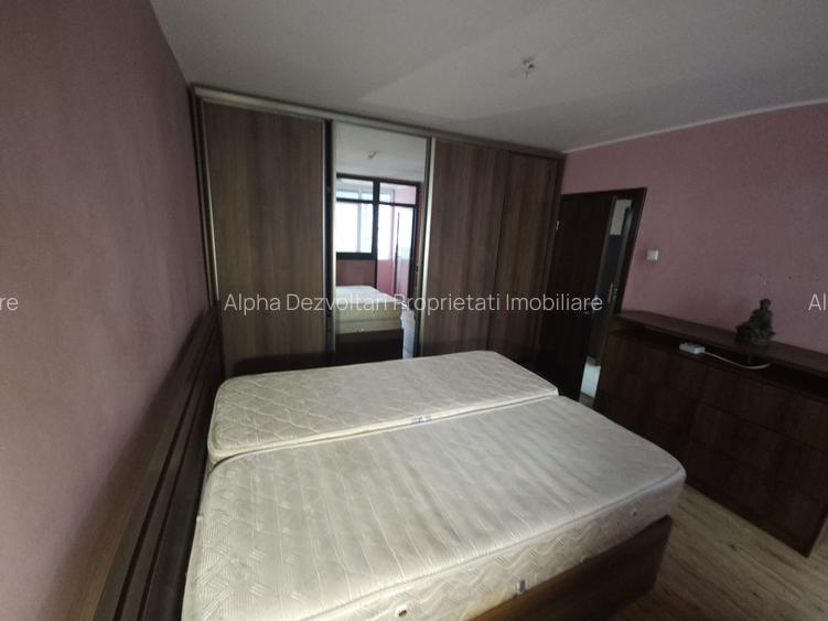 Titan, Auchan, str. Giurgeni - 6