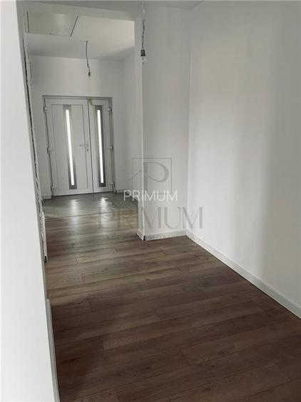 Sacalaz- toate utilitatile- strada asfaltata- dormitor cu baie si dressing- tere - 2