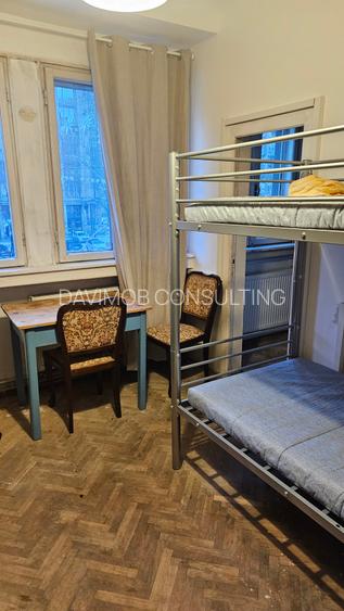 Apartament de 2 camere decomandat in Blocul Patria - 7