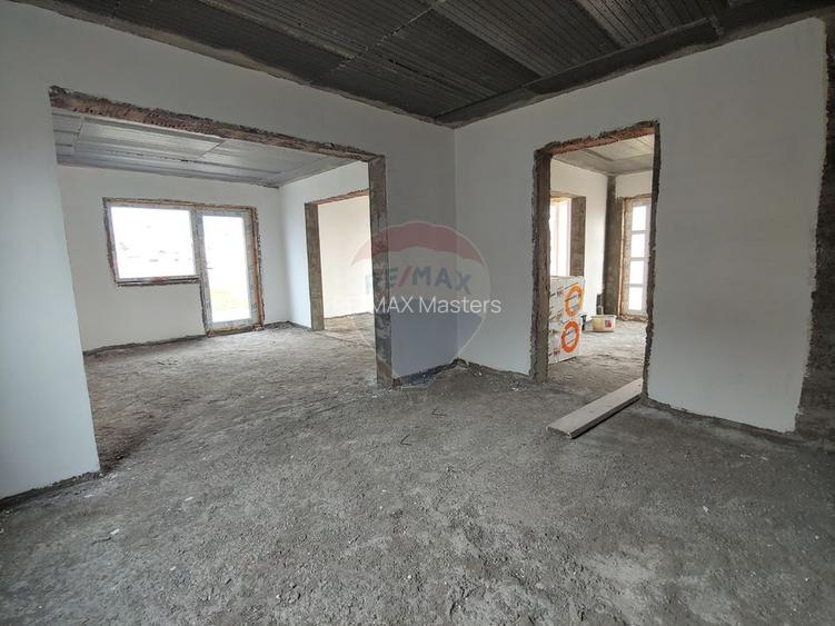 Casă / Vilă individuală cu 560 mp teren, de vânzare în Scheia, Suceava - 33