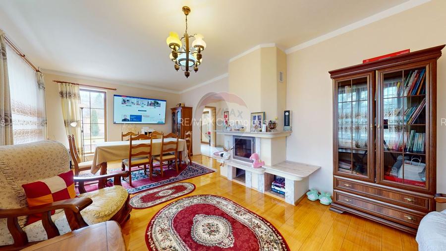 Casă de vânzare Bran Sohodol teren  intravilan 10.331 mp două locuințe - 3