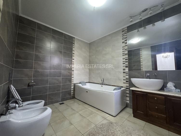 Apartament spatios cu vedere la parc, prima linie - 10