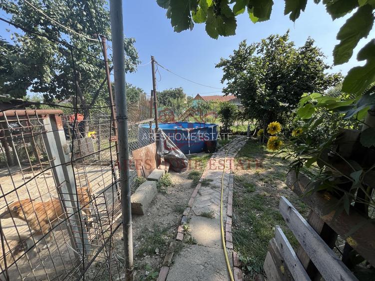 Casă individuală P+1+pod, pe piloni cu panouri solare - 19