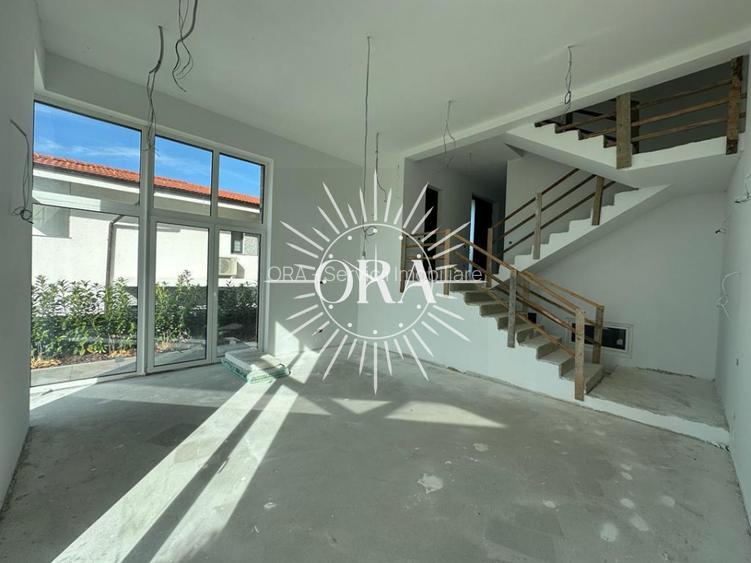 CASA- DUPLEX DE VANZARE IN BORHANCI - CU PRIVELISTE - SEMIFINISAT - 224 MP UTILI - 5