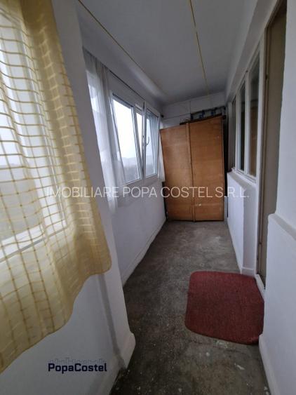 Piata Ramnicu Sarat - 3 camere decomandatE, 64 mp, balcon, etaj 5/10, metrou - 9