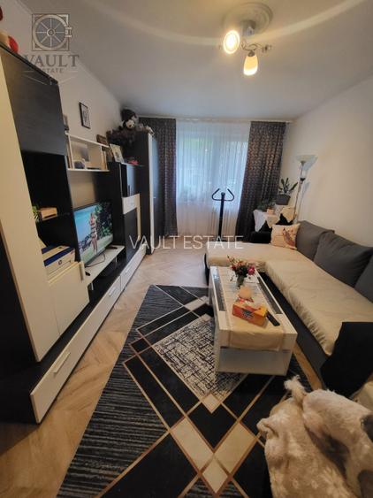 APARTAMENT 3 CAMERE-RAHOVA-BARCA-DECOMANDAT-BOXA-BLOC REABILITAT - 2