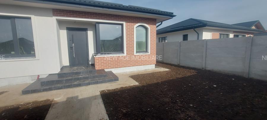 Casa cocheta, P+Pod, 4 camere, teren 500 m.p., toate utilitatile, comision 0% - 4