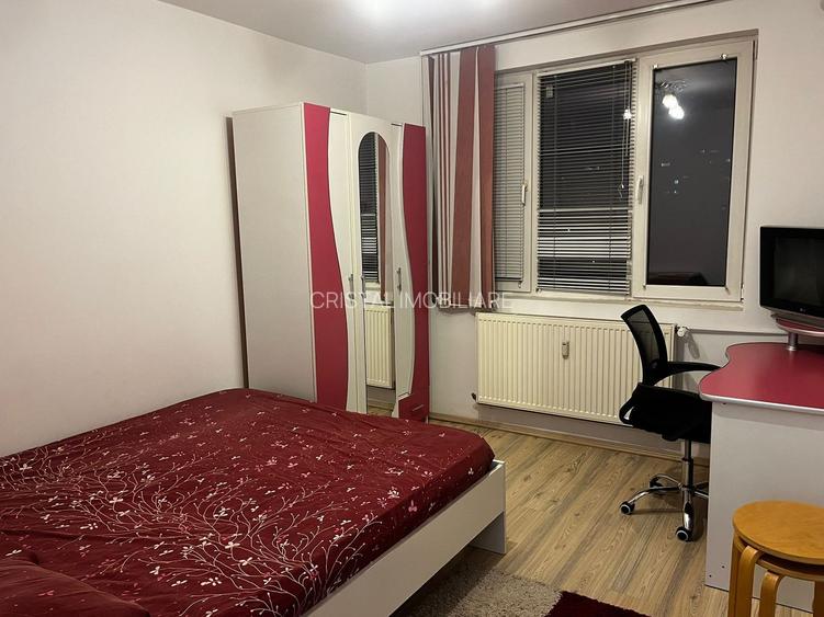 Apartament 2 camere decomandat, etaj 4, renovat, metrou 1 Decembrie 1918 - 5
