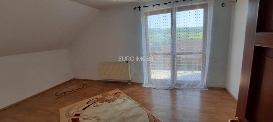 De inchiriat casa 4 camere, Livezeni, Cartierul. Orizontului - 11