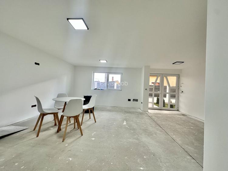 Casă individuală de vanzare  cu garaj și curte proprie – Hălchiu - 3