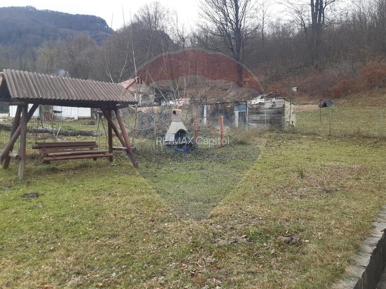 Casă / Vilă cu 7 camere   în zona Bran-Tohanita - 35