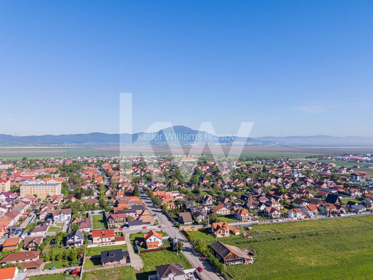 Teren pentru construcții în Cristian, cu potențial imens - 4