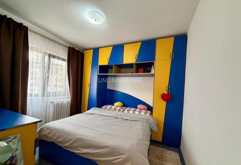 2 camere decomandat etaj 1 zona nicolina 1 lidl prima statie - 4
