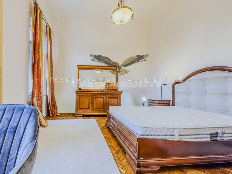 Locuința situată în zona centrală din Piața Muzeului - 5