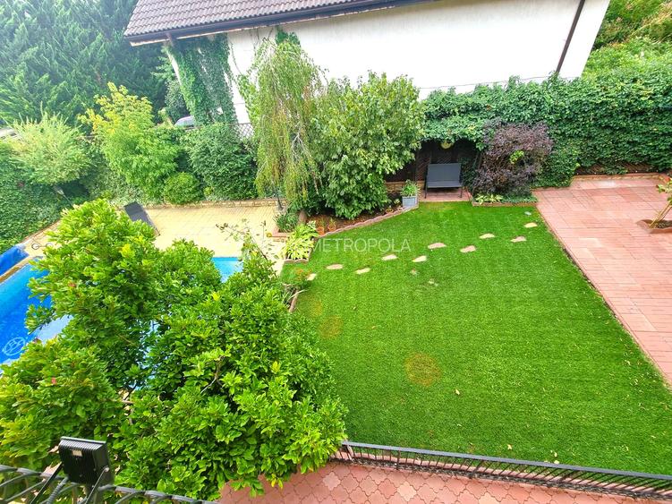 Vila cu piscina - 19