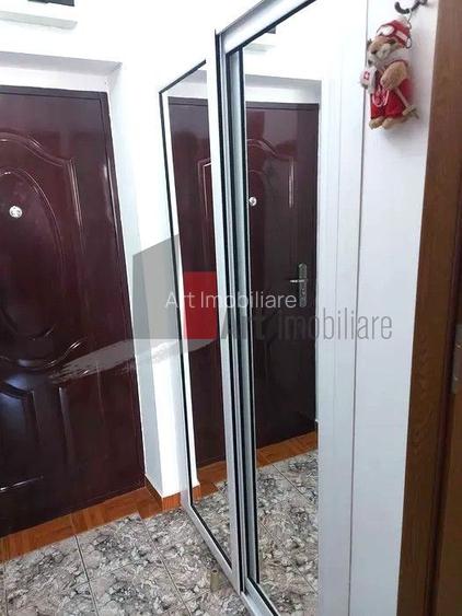 Gars. 31 mp, et 9/10, bloc reabilitat, instalații refăcute, mobilată și utilată - 13