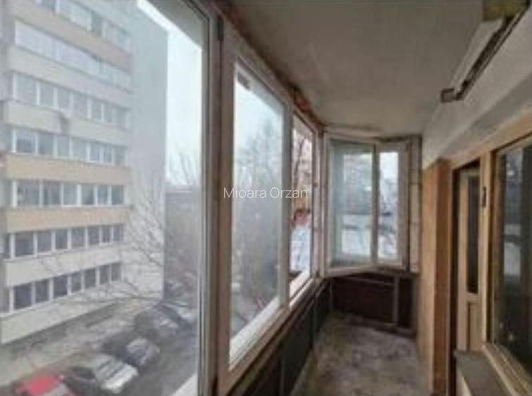 Dorobanti (stradal), reper  ASE, ap 4 camere, etaj 3/10, bloc 1980 - 11