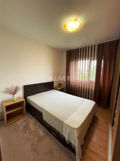 Apartament 3 camere, zona Paltinis - 8