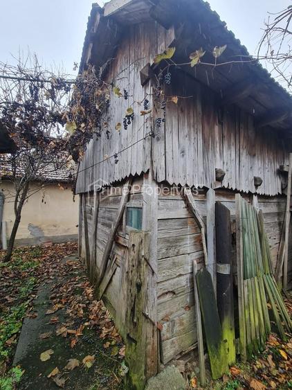 Casă cu teren de 1.000 m² – utilități complete, ideală pentru renovare - 6