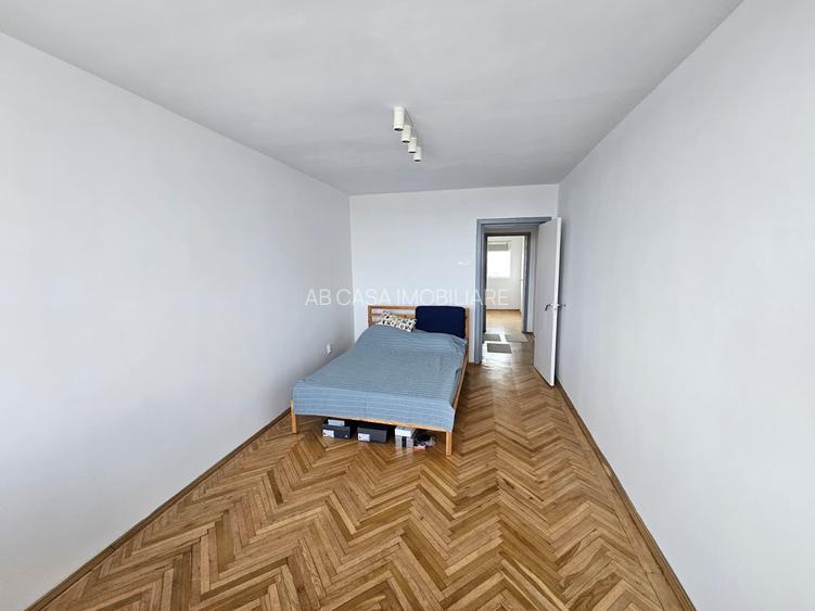 Apartament 3 camere,  et. 10, Complexul Studențesc, Timișoara, comision 0% - 13