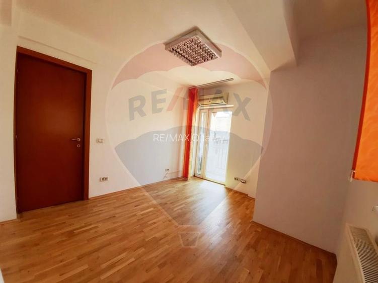 Apartament duplex / 4 camere de inchiriat / zona Bucur Obor/Viitorului - 9