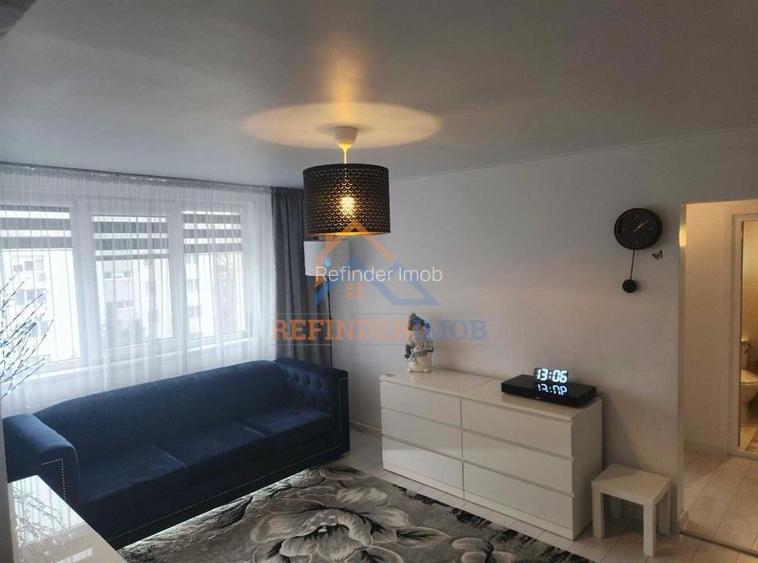Apartament de vanzare cu 3 camere, Metrou 1 Decembrie 1918 - 2