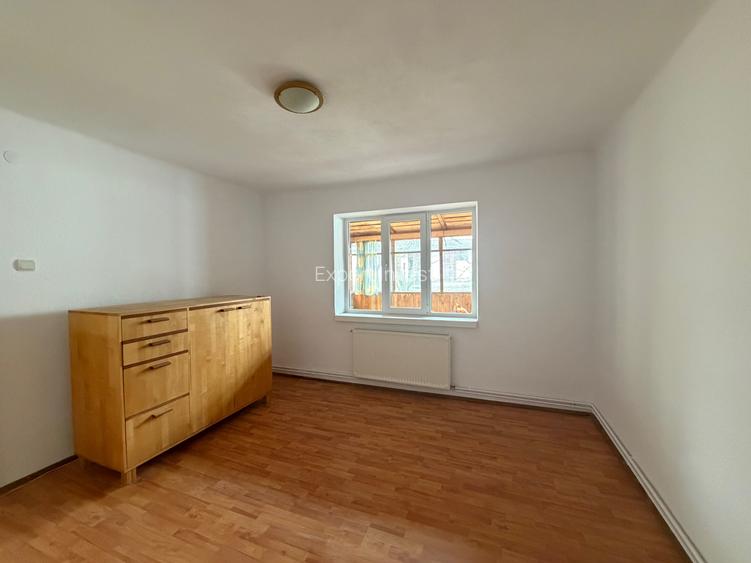 Casa singur in curte - 3 camere - teren 243 mp - zona Trei Stejari - 4